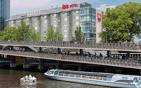 Ibis Hotel Amsterdam Centre